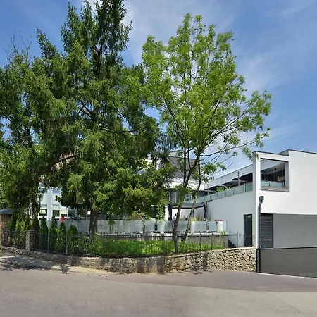 Premium Wellness & Wine Hotel Znojmo-3